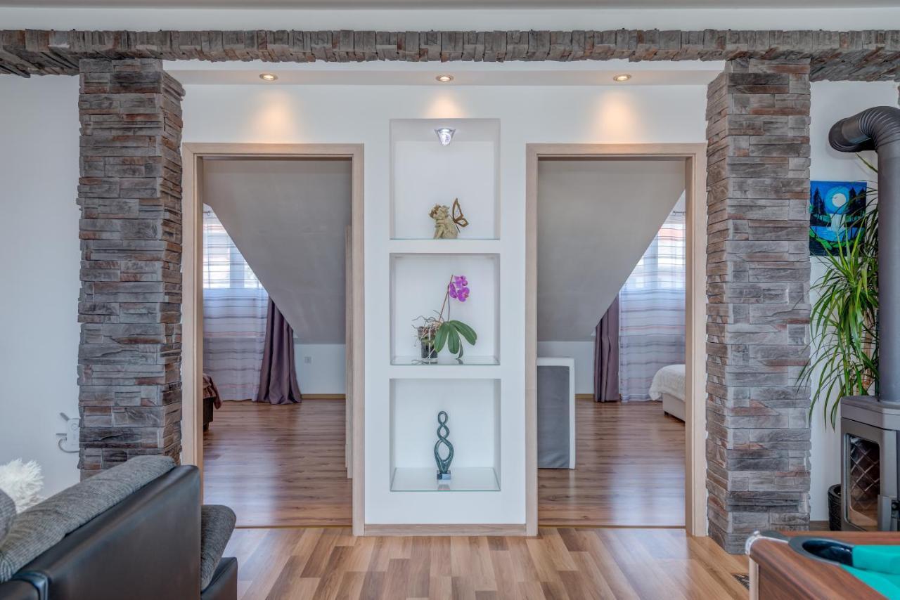 Summer Orchid - Spacious Duplex By The Beach & Ps5 Stobreč Exterior foto
