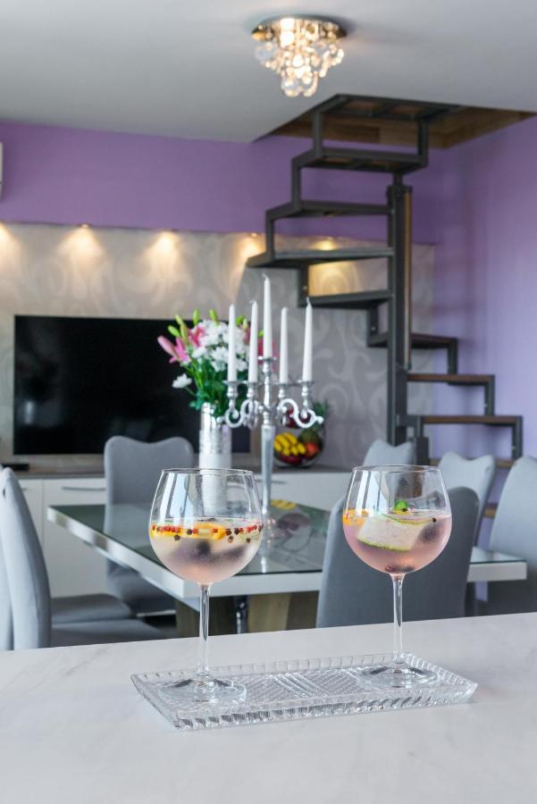 Summer Orchid - Spacious Duplex By The Beach & Ps5 Stobreč Exterior foto